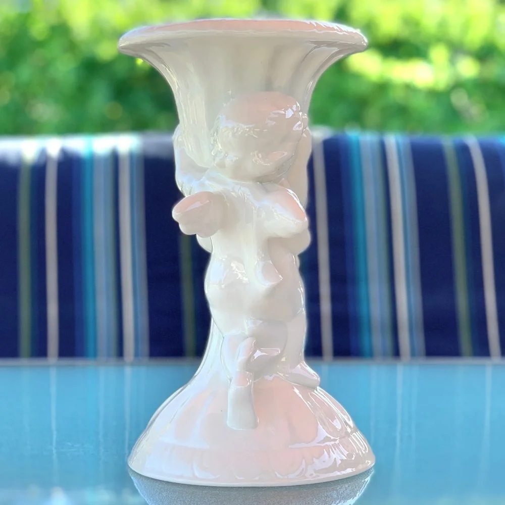 Double Cherub Off-White Ceramic Vase